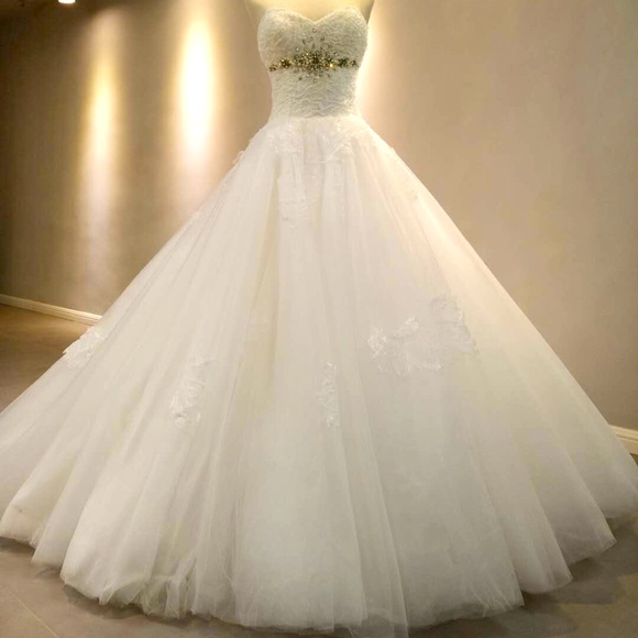 Handmade Wedding Gown - Picture 1 of 5